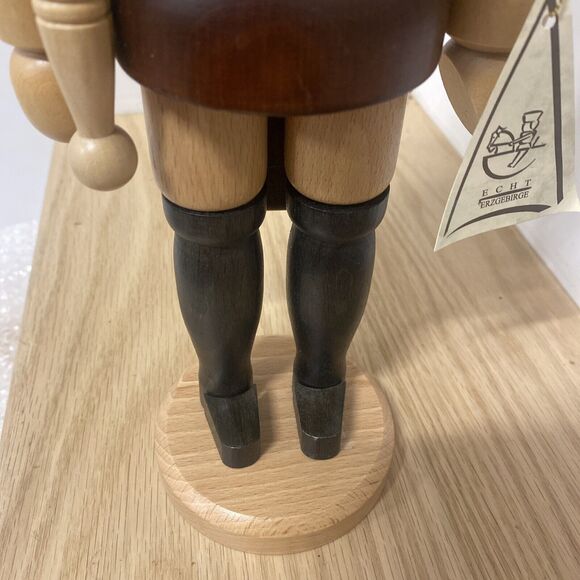 Christian Ulbricht Seiffener Nutcracker 15.5" Germany Natural Wood Half Mustache - Picture 11 of 12
